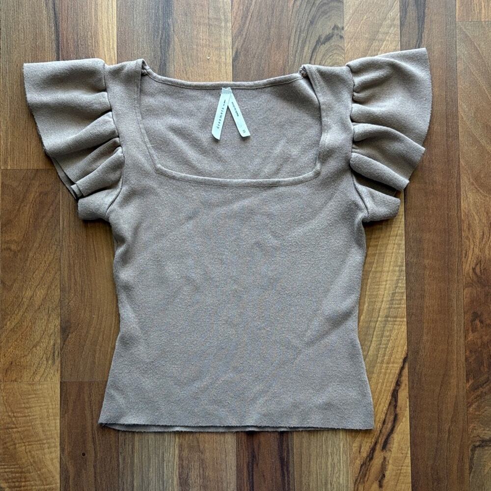 debut Taupe Square Neck Ruffle Woman’s Size XS Sleeve Top